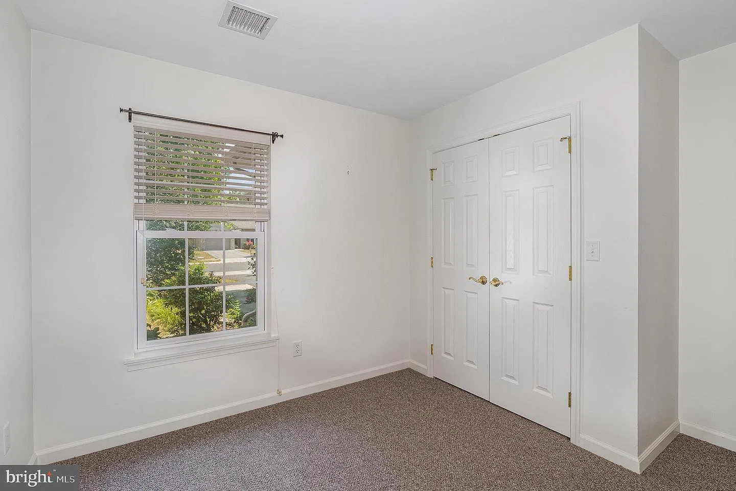 2 bed, 1098 sqft, $1,995 — Photo 3