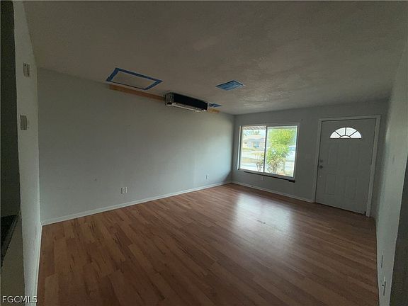 4th image of 9112 Pineapple Rd