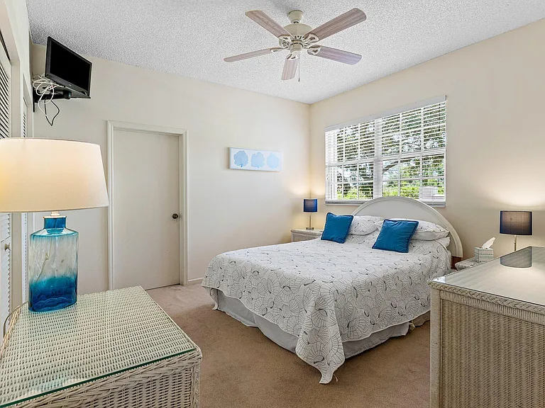 2584 Muirfield Ct — Photo 23