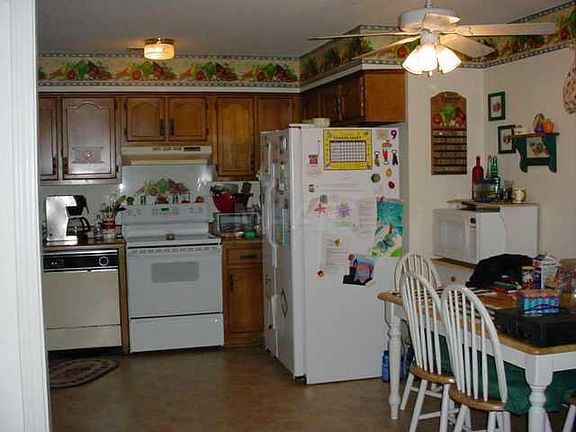 2nd image of 5545 Oak Branch Cir N