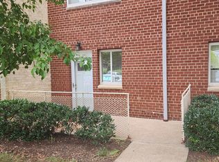 200 N Maple Ave APT 101, Falls Church, VA 22046