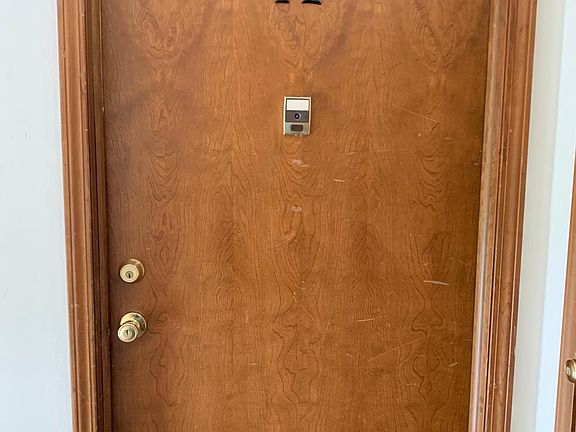 5th image of 832 E Gay St APT A