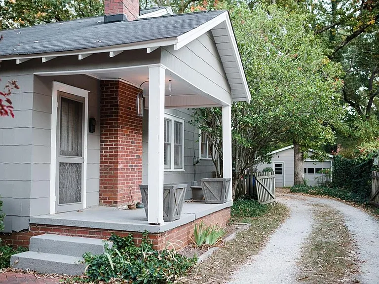 23 Vintage Ave — Photo 28