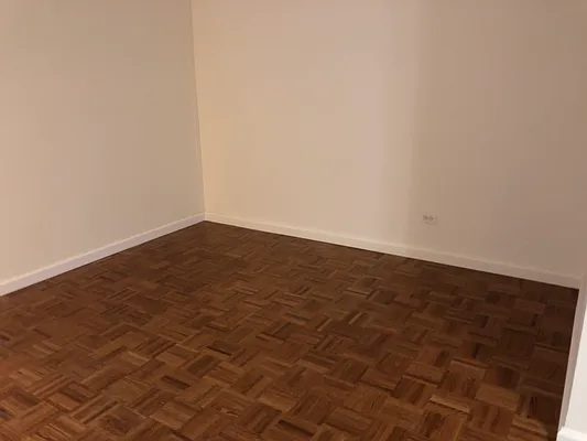 Rented by R New York | media 31