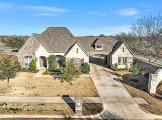 1517 Briar Crossing Dr, Decatur, TX 76234