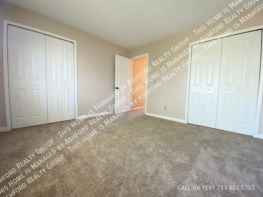 2 bed, 1.5 bath, 896 sqft, $1,395 — Photo 3