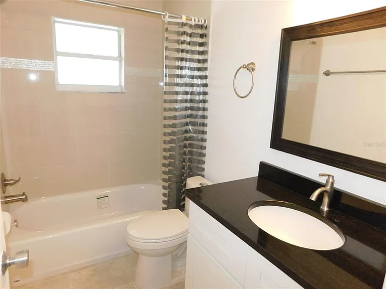 1241 Turner St #2 — Photo 7