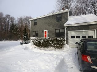 2621 Arnold Rd, Des Moines, IA 50310