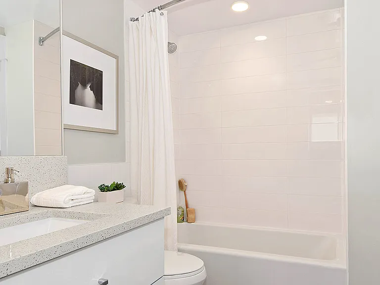 175 W 14th St #1206 — Photo 15