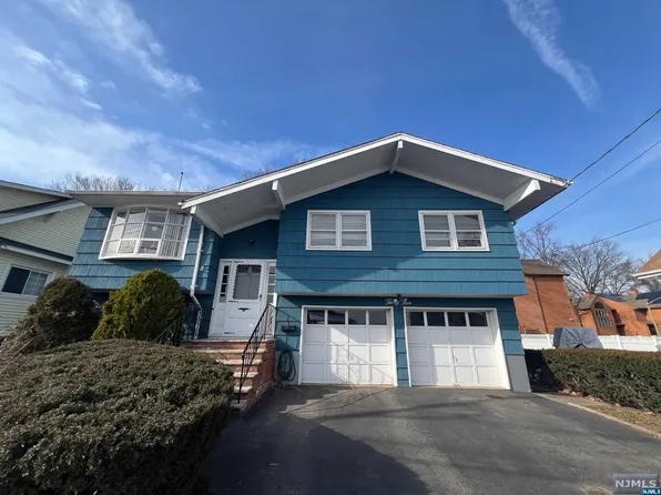 35 Birk St, Saddle Brook, NJ 07663