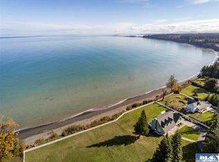 33 S Point Rd, Pt Angeles, WA 98363