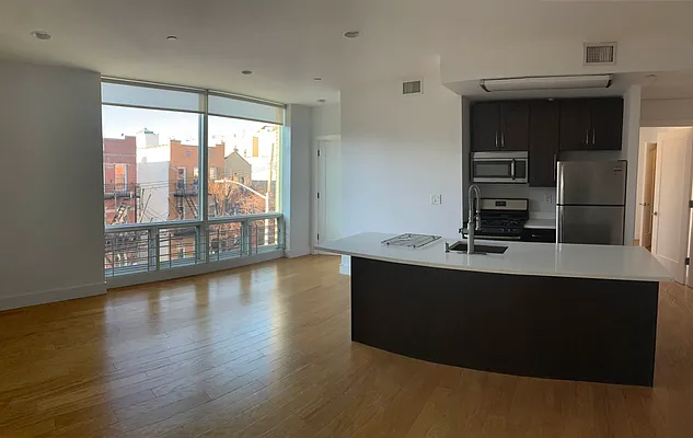 Rented by Voro New York | media 9