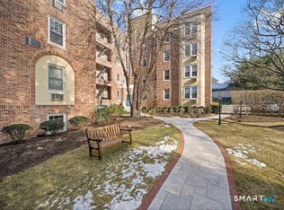 169 Mason St APT 3B, Greenwich, CT 06830