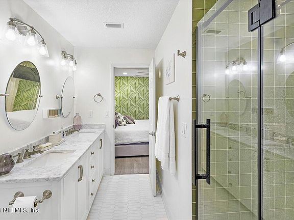 4th image of 8644 DEERMOSS Way E