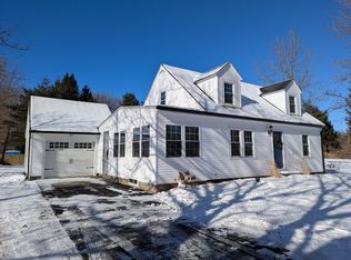 560 Country Club Rd, Greenfield, MA 01301