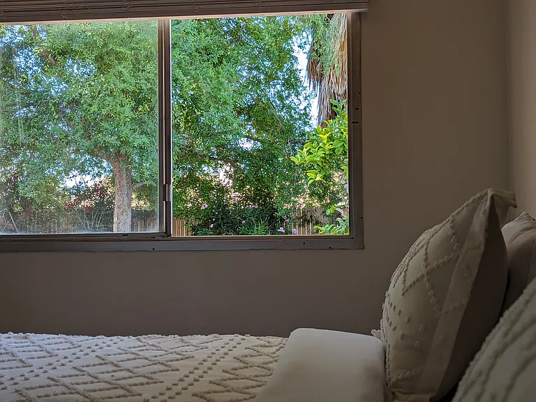 2035 E Cornell Dr — Photo 6