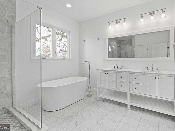 3rd image of 2707 1st St S