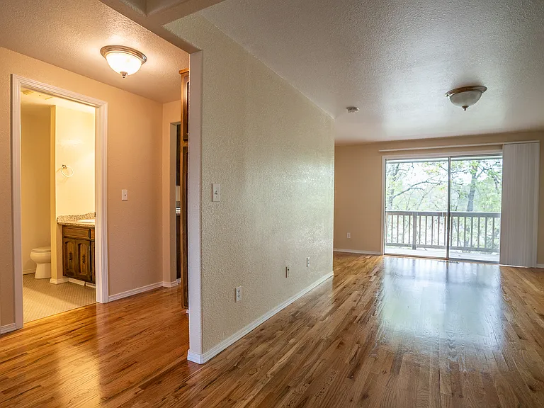 340 Denver St NE #C — Photo 13