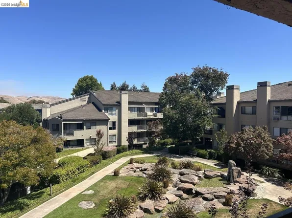 39206 Guardino Dr APT 302, Fremont, CA 94538