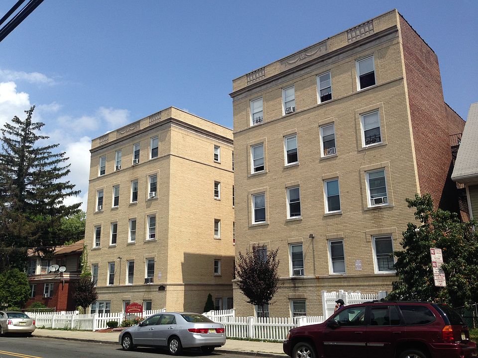 1st image of 494 Stuyvesant Ave #B5