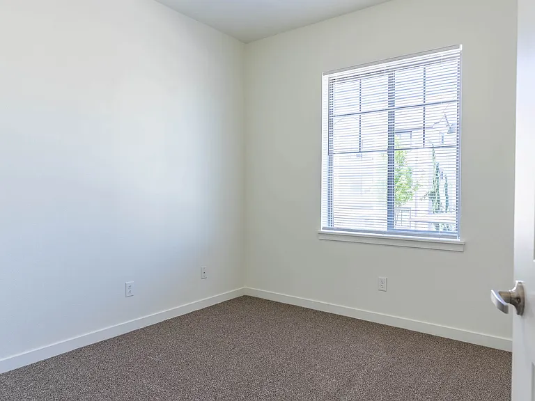 Riverplace Apartment Homes — Photo 22