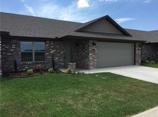 889 Via Drago Ave APT A, Springdale, AR 72762