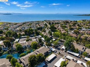 154 Marina Lakes Dr, Richmond, CA 94804