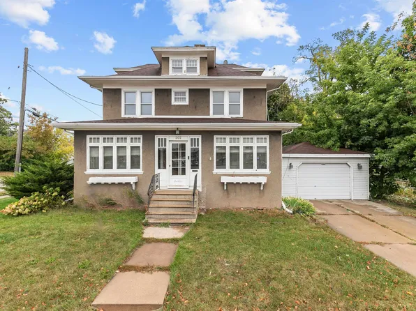202 Catherine St, Kaukauna, WI 54130