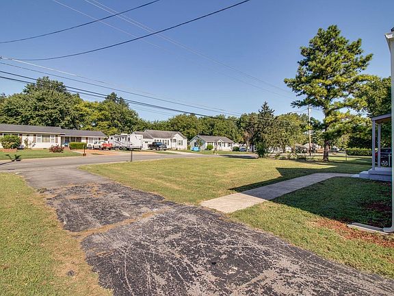 5th image of 910 Jones Blvd