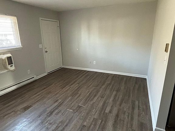 3rd image of 201 Woodnell St APT F