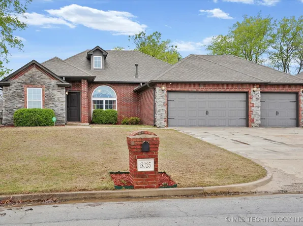 8325 Overlook Trl, Claremore, OK 74019