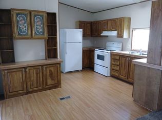 1177 Brookshire Dr, Lapeer, MI 48446