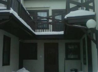 462 7th St W APT 3, Saint Paul, MN 55102