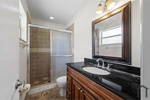 3 bed, 1308 sqft, $2,200 — Photo 4