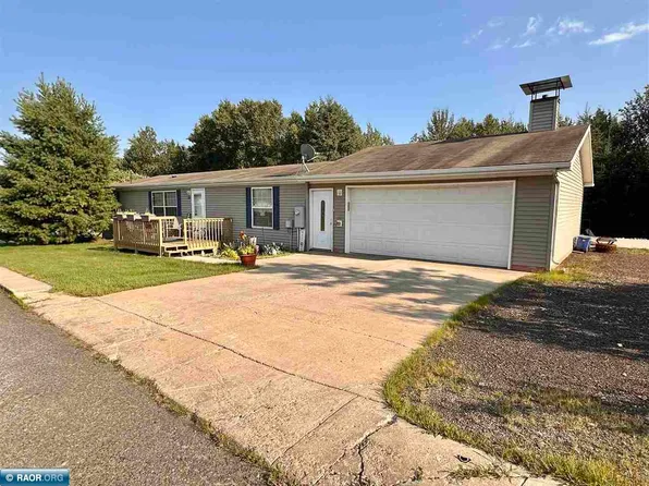 201 Deerwood Dr, Gilbert, MN 55741