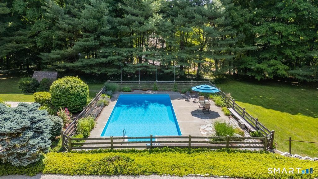 40 Ruffin Road, Woodbury, CT - View 2
