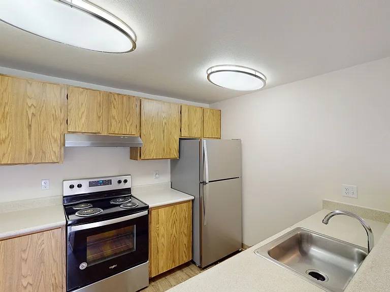 Crown Pointe — Photo 45