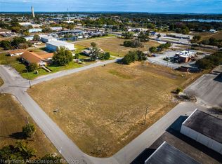 335 Plumosa St, Lake Placid, FL 33852