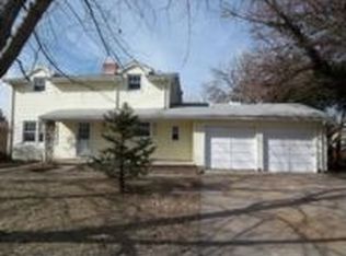 2325 N Bluff Ave, Wichita, KS 67220