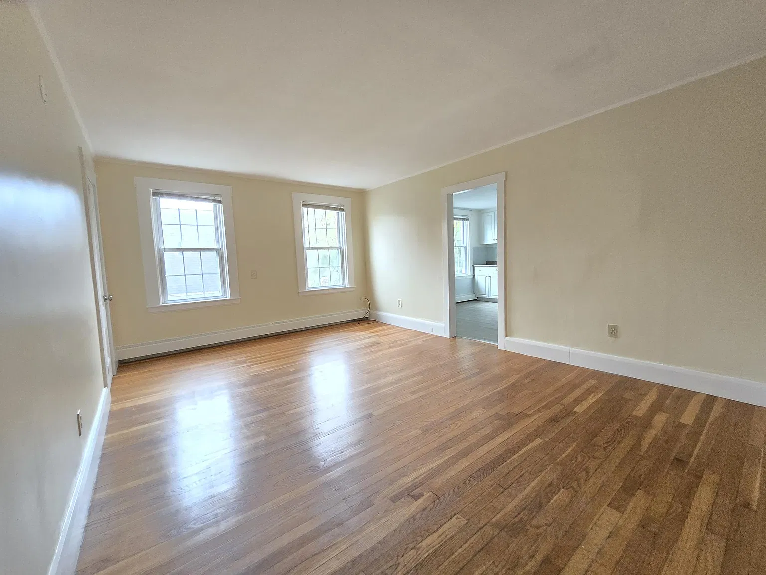 186 Beach Street - 3 — Photo 2