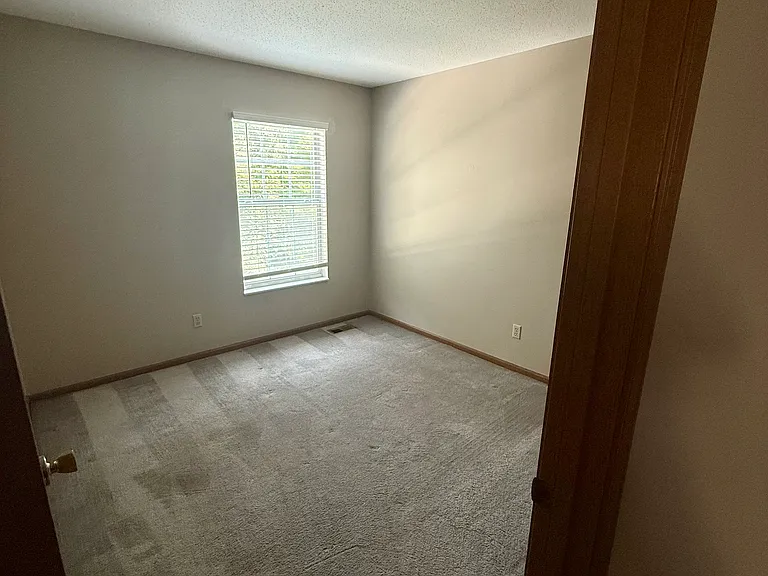 Upstairs Bedroom 1