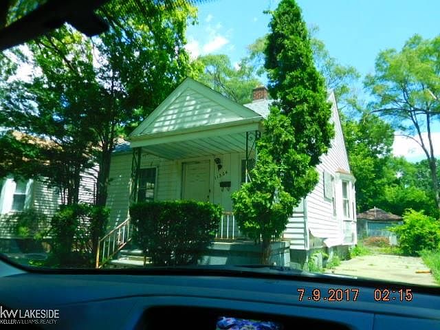 2nd image of 11324 Mansfield St