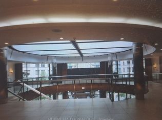 3880 Duke Of York Blvd #2009, Mississauga, ON L5B 4M7