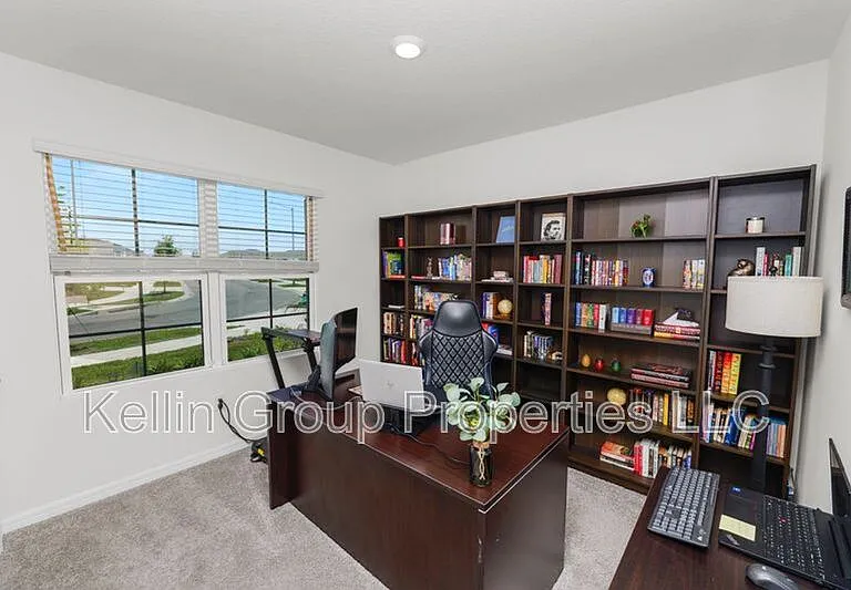 833 Ambleside Dr — Photo 8