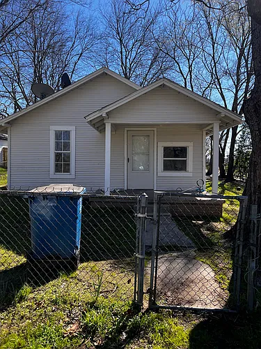 202 Landers St Photo 1
