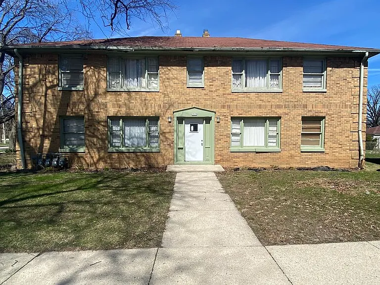 3712 N Sherman Blvd — Photo 2