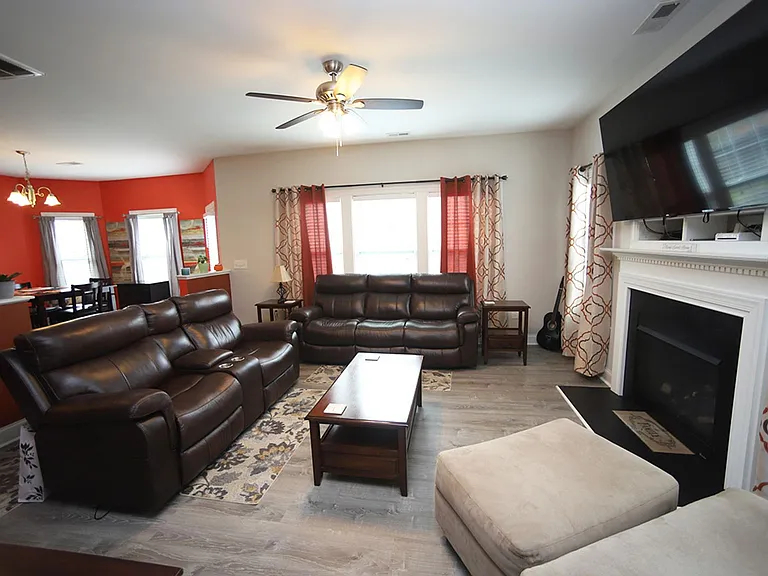 709 Lone Pine Loop — Photo 7