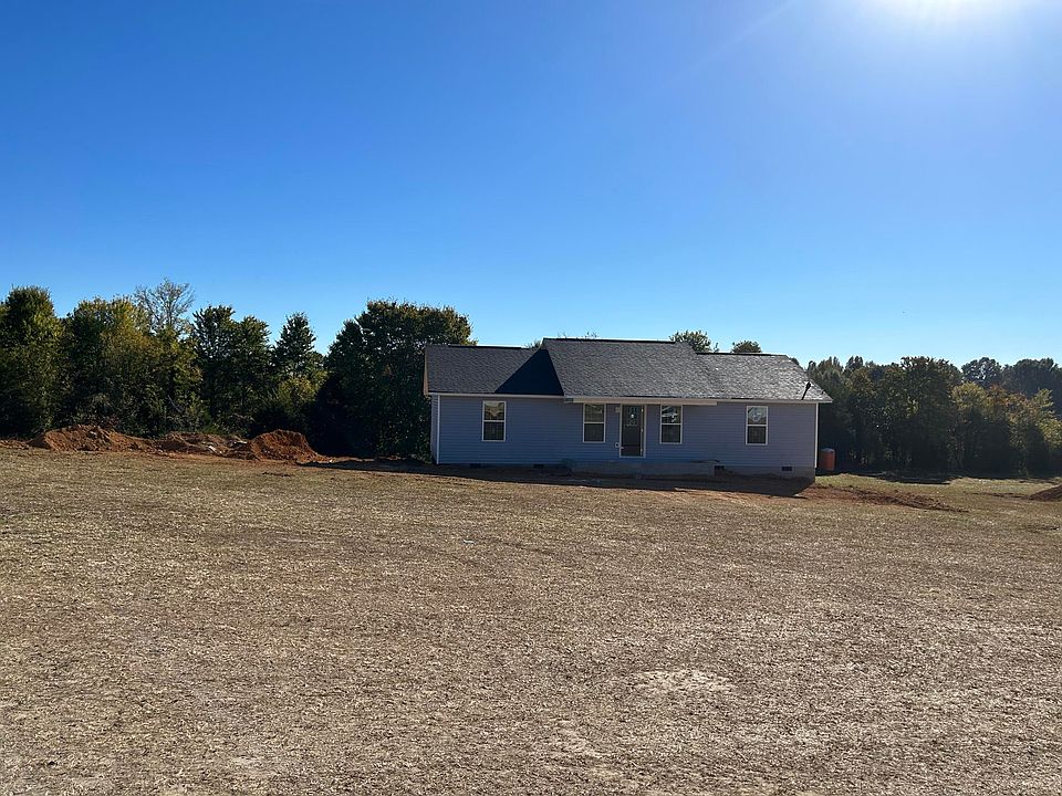 2nd image of 310 Pin Oak Dr