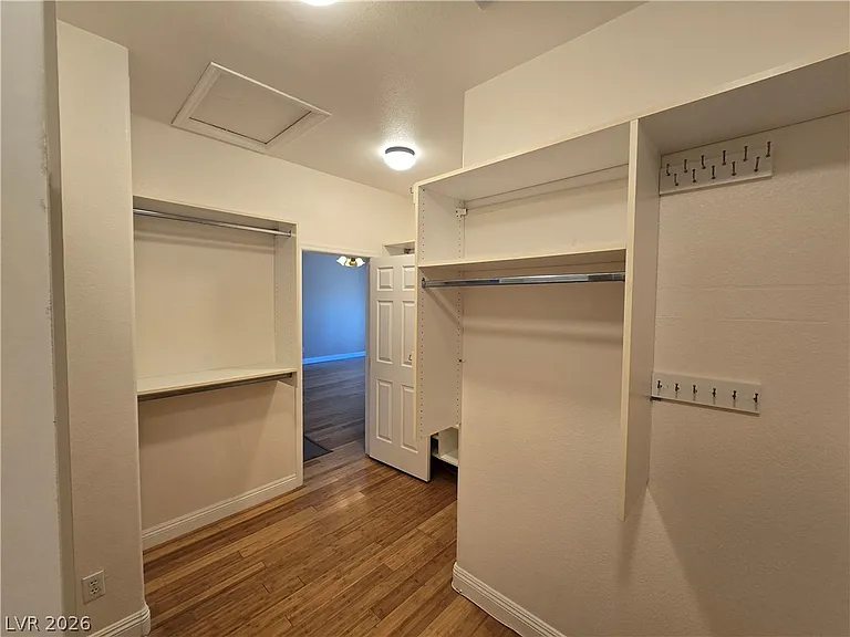 8839 La Manga Ave — Photo 39