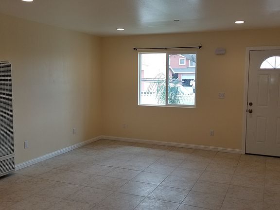 4th image of 5729 Cecilia St #B